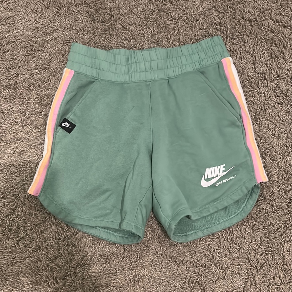 Nike Seagreen shorts